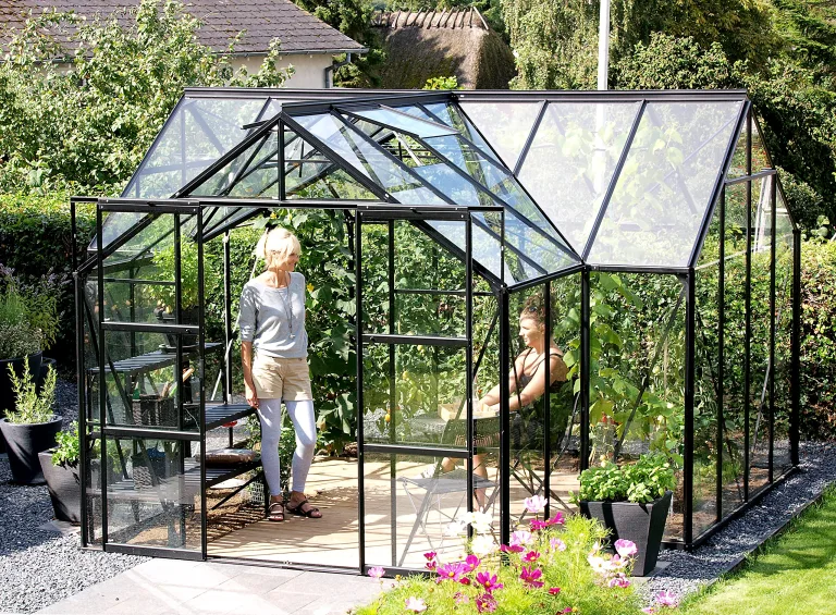 Gartenwelt Riegelsberger Gewächshaus Sirius Orangerie - ESG 3 mm schwarz, Fläche: ca. 13 m², mit 4 Dachfenster, inkl. Stahlfundament 6 cm hoch, Sockel: 3,81 x 3,81 m – Bild 1