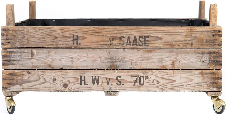 Die Stadtgärtner – Rollendes Hochbeet I Hochwertiges Hochbeet auf Rollen aus Zwiebelsieben I Kräuterbeet aus Holz für Garten, Terrasse & Balkon I Maße: 75 x 51 x 37,5 cm – Bild 1