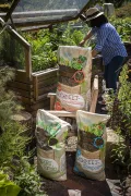 Universal Bio Hochbeet-Kompost 40 Liter - Thumbnail 4