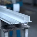 thyssenkrupp T-Profil Aluminium 30 x 30 x 3 mm in 1500 mm Länge | Aluprofil | Alu | T-Metall | EN AW-6060 - Thumbnail 4