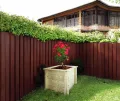 TIMBELA Hochbeet Holz - 58x58xH46 cm - Blumenbeet für Garten - Kräuterbeet - Pflanzkasten Holz - Hochbeet Balkon Garten Terrasse - Solid 28 mm Pine/Spruce Wood M617 - Thumbnail 2