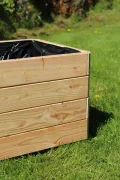 Gartenwelt Riegelsberger Massiver Pflanzkasten Mammut 50x50x39 cm aus Lärchenholz Natur Blumenkasten Blumentopf Pflanzkübel Kräutertopf Balkonkasten fertig montiert - Thumbnail 3