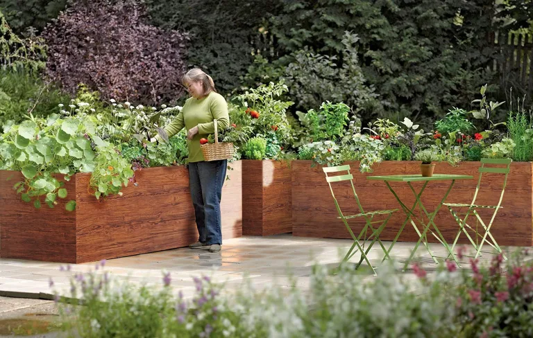 Hochbeet für Garten 170x85x63 cm Metall, Holzoptik - Hochbeet-Kit aus Premium-Polymerbeschichtetem Stahl, Rechteckig, Langlebiges Gartenbeet für Kräuter und Gemüse mit Maulwurfnetz – Bild 7