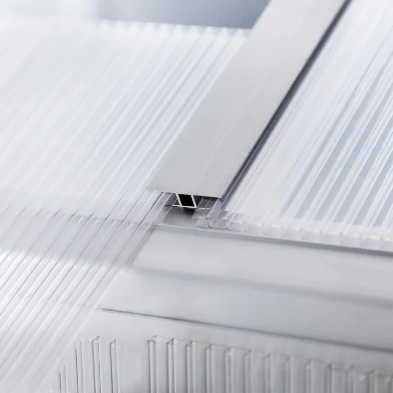 Aluminium Gewächshaus für den Garten 7,2m² inklusive 301 x 238cm Fundament vielseitig nutzbar als Treibhaus,Frühbeet Aufzucht,Tomatenhaus und Pflanzenhaus – Bild 8