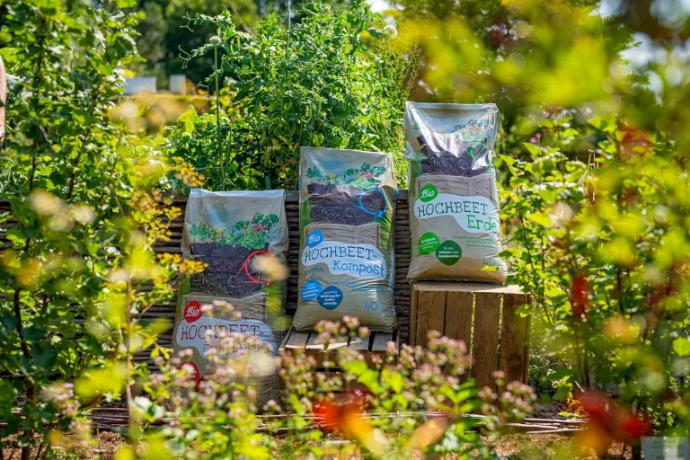 Floragard Bio Hochbeet-Erde 80 L (2×40 L) – torfreduzierte, lockere Gemüseerde mit hoher Wasserspeicherung im Hochbeet – nährstoffreiche Basis für Starke Wurzeln & kräftiges Wachstum – Bild 6