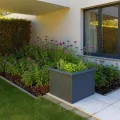 Metzler Hochbeet für den Garten oder Balkon – Stahl in Anthrazit | Witterungsbeständiges Metall-Gartenbeet, Pflanzenbeet, Blumenhochbeet | 50 x 50 x 50 cm - Thumbnail 5