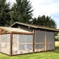 Strapazierfähige wasserdichte transparente Plane mit Ösen - Dicker PVC-Kunststoff für Gewächshäuser Balkon Zäune Hühnerstall Fenster Pflanzen Gärten - Thumbnail 6
