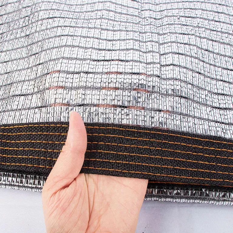 Aluminium-Schattenstoff, 75 % UV-Schutz, einfach aufzuhängen, Sonnenschutz für Garten, Auto, Camping, Gewächshaus (4 x 8 m) mit Ösen, Outdoor-Abdeckung – Bild 1