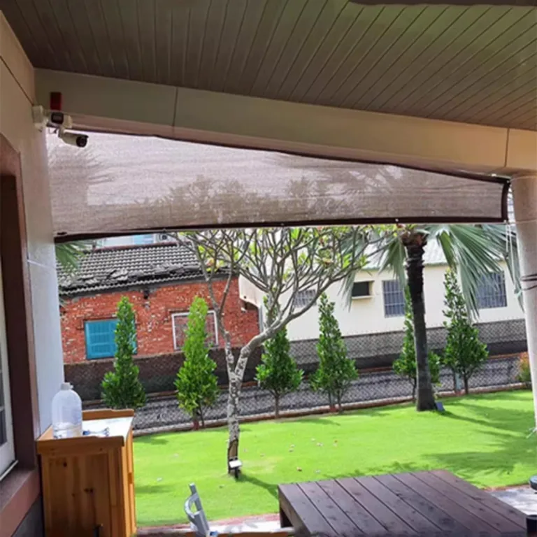 UV-beständiges Sonnenschutzsegel mit Ösen, 80 % Schattenspender für Garten, Gewächshaus, Terrasse, Zwinger, Pergola, erhältlich in den Größen 1,5 x 3 m, 3 x 3 m, 4,5 x 6 m, 6,8 x 6,8 m – Bild 9