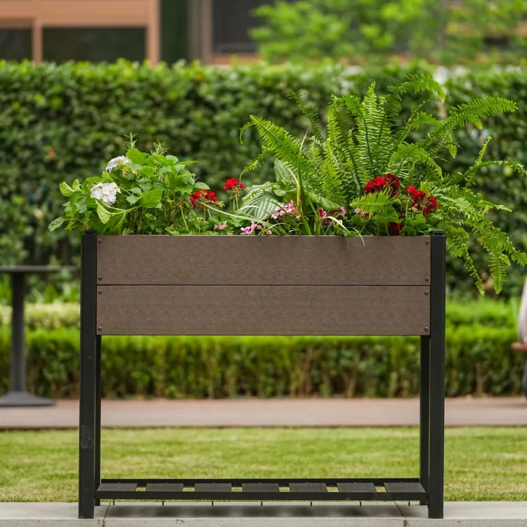 HDPE Hochbeet mit Beinen & Ablage, Holzoptik Pflanzkasten wetterfest, erhöhter Pflanzkübel mit Aluminiumrahmen, für Gemüse, Kräuter & Blumen, Balkon Terrasse Garten, 109x49x85cm – Bild 6