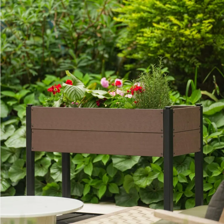HDPE Hochbeet mit Beinen & Ablage, Holzoptik Pflanzkasten wetterfest, erhöhter Pflanzkübel mit Aluminiumrahmen, für Gemüse, Kräuter & Blumen, Balkon Terrasse Garten, 109x49x85cm – Bild 7